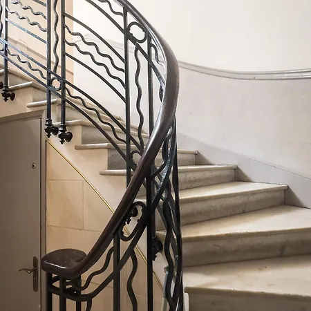 Appartement Et Salsa, Promenade Des Anglais, Parking Gratuit Nice