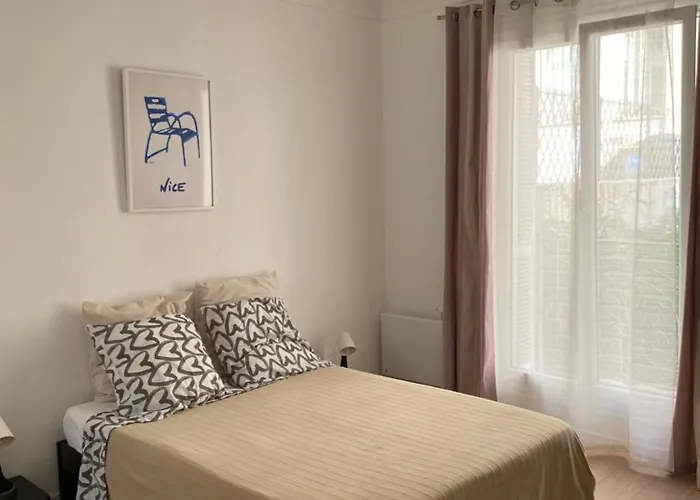 Et Salsa, Promenade Des Apartament