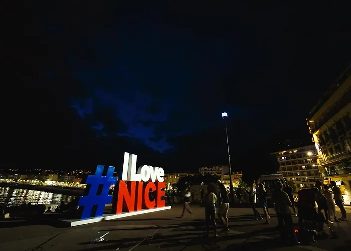 Apartament Et Salsa, Promenade Des *
